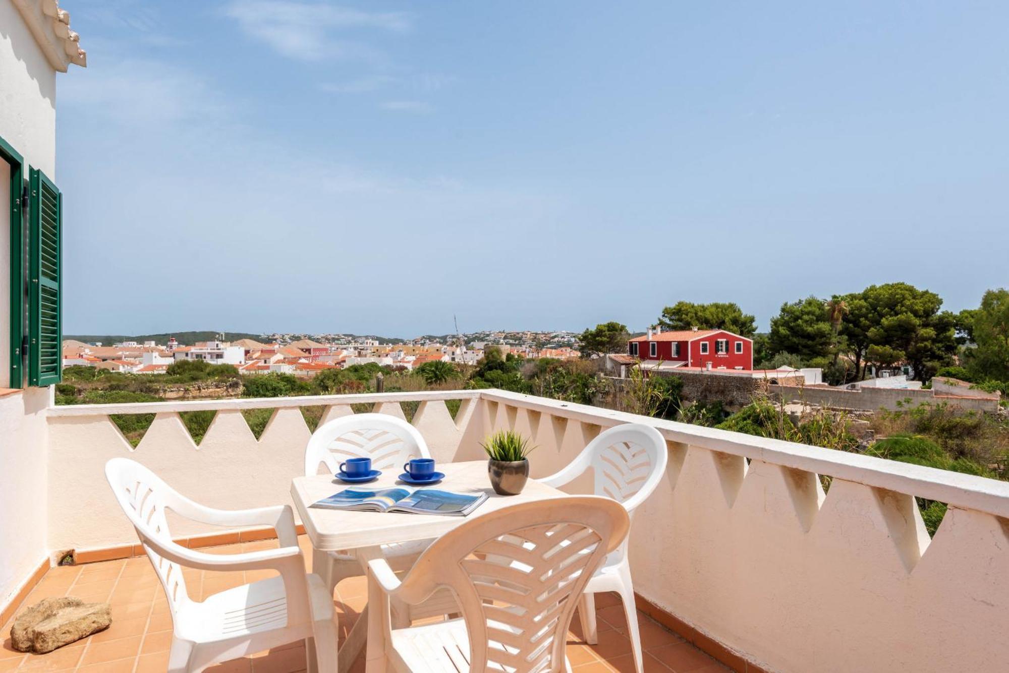 Hort D'Es Milord - Es Castell Villa Es Castell  Exteriör bild